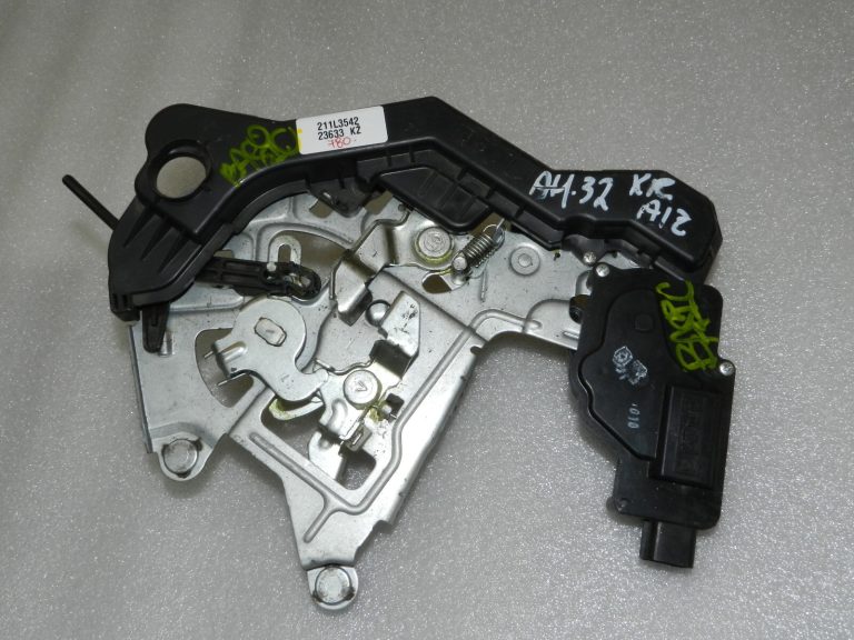 Hyundai H1 i800 II (TQ) Bīdāmo durvju kreisais bloķēšanas mehānisms 81440 4H050