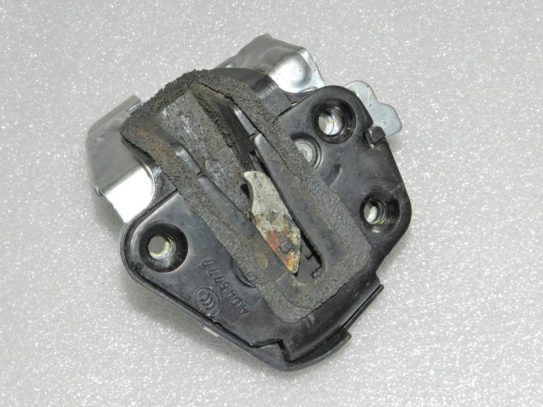 Hyundai H1 i800 II (TQ) bīdāmo durvju kreisā aizbīdņa fiksatora komplekts 81410 4H000