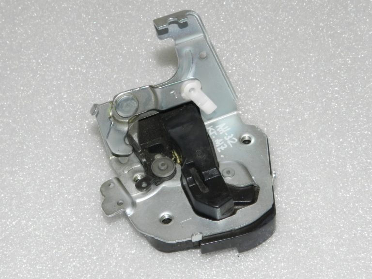 Hyundai H1 i800 II (TQ) bīdāmo durvju kreisā aizbīdņa fiksatora komplekts 81410 4H000