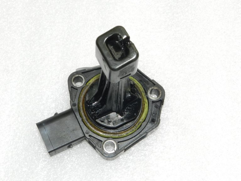 Oriģināls HELLA Hyundai CRDI dīzeļdegvielas līmeņa sensors Eļļas sensors 21590-2A110 6PR009622