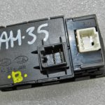 Hyundai i20 II GB ESP Izslēgt priekšējo lukturu diapazona slēdzis oriģināls 93300-C8050