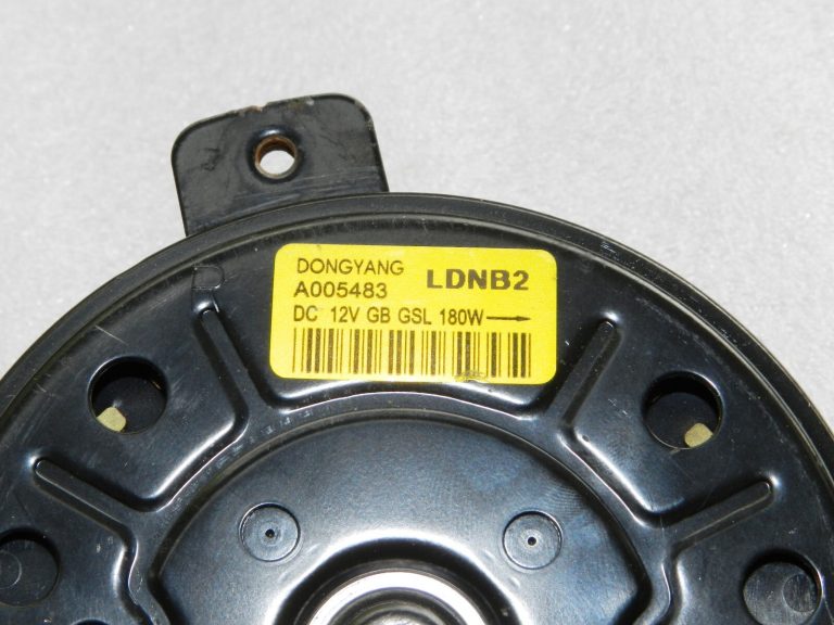 Hyundai i20 II 1.2i motora dzesēšanas ventilatora motors 25386C-8180 oriģināls