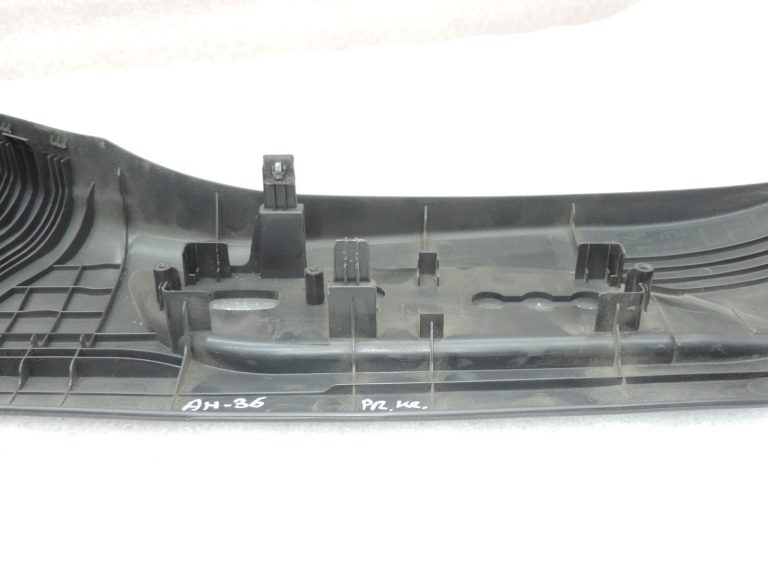 Hyundai i40 Priekšējā kreisā vadītāja sēdekļa ārējais apvalks 881913Z200RY