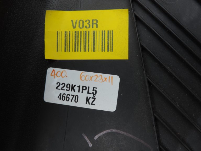 Hyundai i40 Priekšējā labā priekšējā pasažiera sēdekļa ārējais apvalks 881923Z100RY
