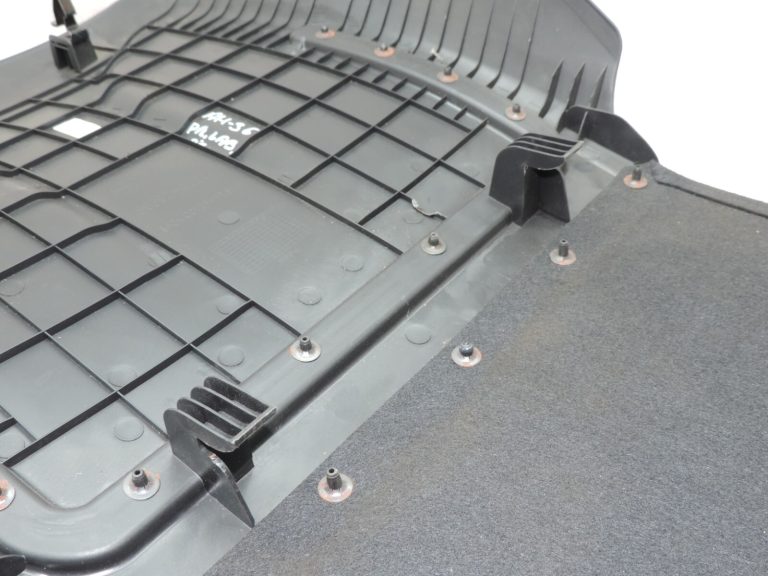 Hyundai i40 priekšējo sēdekļu atzveltnes pārsegs 883913Z000RY 88392-3Z000