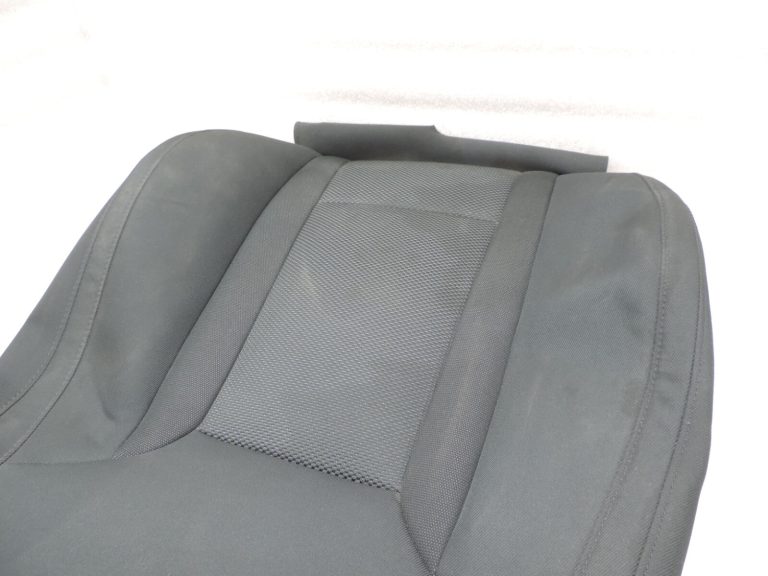 Hyundai i40 priekšējais kreisais labais atzveltnes sēdekļa pārvalks ar apsildi 883603Z040V2F