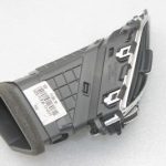 Hyundai i40 priekšējā paneļa centrālā ventilācijas caurule kreisajā pusē 974103Z0004X, 97410-3Z0004X