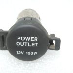 Oriģinālais Hyundai i40 kontaktligzda 12V 120W pieslēguma ligzda 951203K700