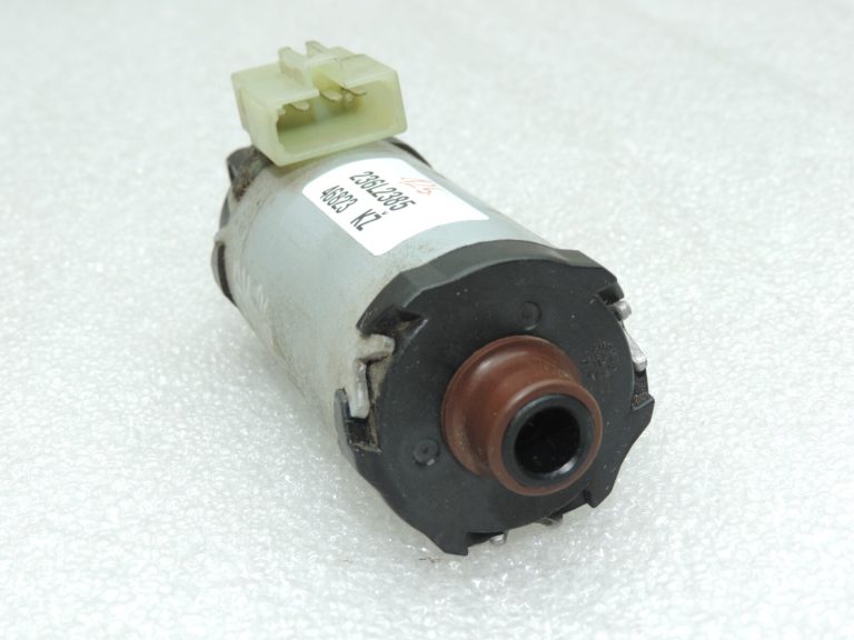 Hyundai i40 Priekšējais kreisais vadītāja sēdekļa regulēšanas dzinējs 885813X003 88581-3S100