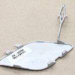 Opel Astra J Hečbeks aizmugurējā bampera velkoņa vāciņš Argon Silver 13266588