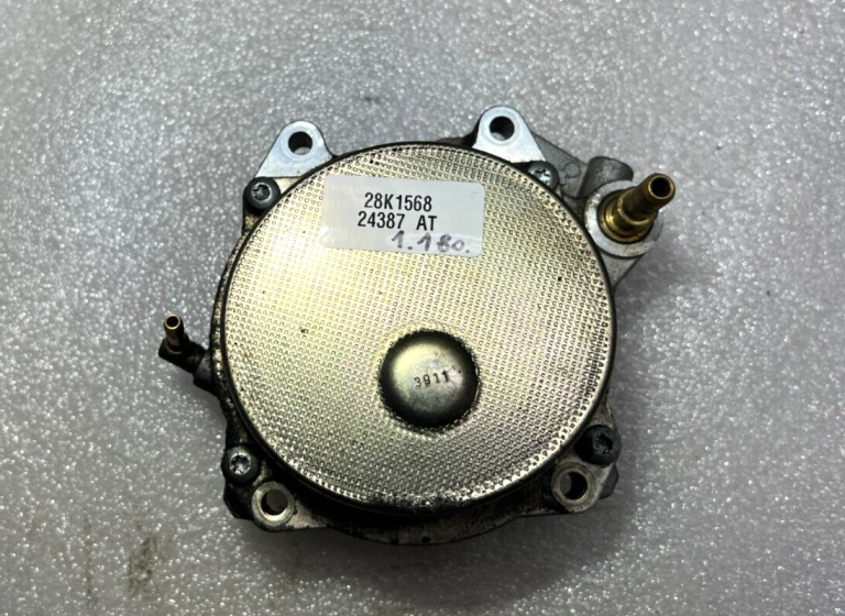 Opel Astra J 2.0CDTi vakuuma sūknis 55205446 55488984
