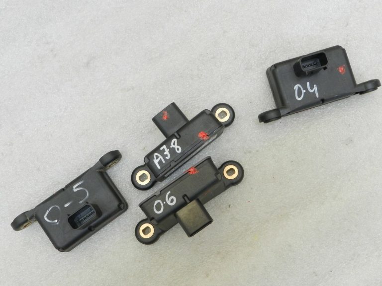 Opel Astra J Insignia paātrinājuma sensors leņķiskā ātruma sensors ESP sensors 13505726