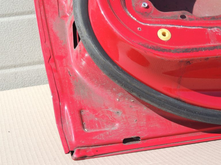 Alfa Romeo Giulietta 940 Aizmugurējās labās durvis Labās krāsas – 289 – Rosso Alfa