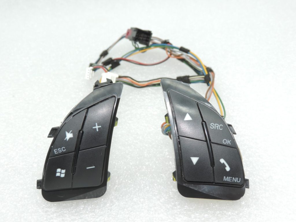 Genuine Alfa Romeo Giulietta 940 multifunction steering wheel switch set 71769229