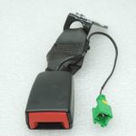 Oriģinālā Alfa Romeo Giulietta 940 aizmugurējās drošības jostas sprādzes centrālais elements 156090477