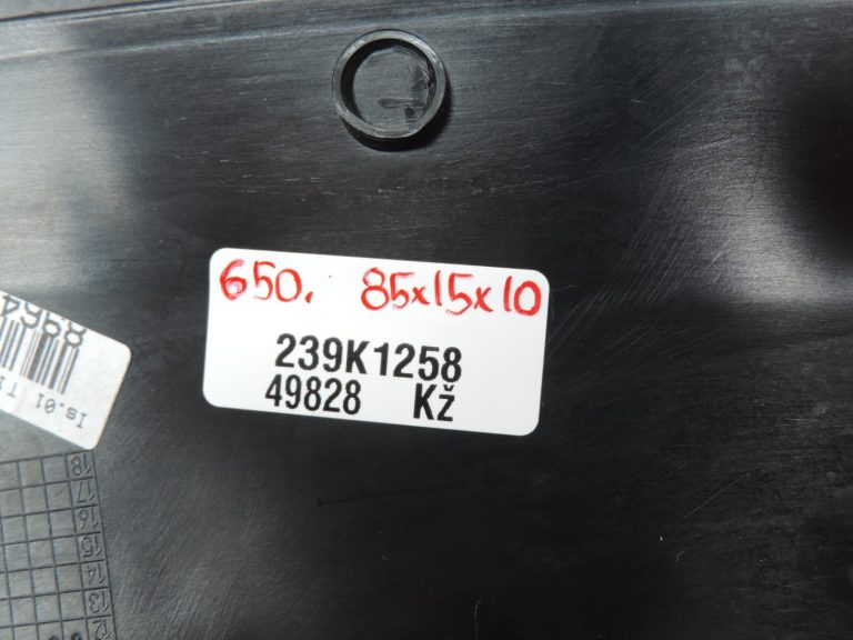 Oriģinālais Alfa Romeo Giulietta 940 instrumentu paneļa vāka apdares komplekts
