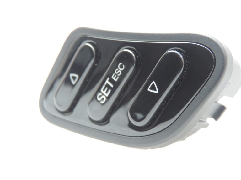 Oriģinālais Alfa Romeo Giulietta 940 instrumentu paneļa slēdzis SET ESC 156091527