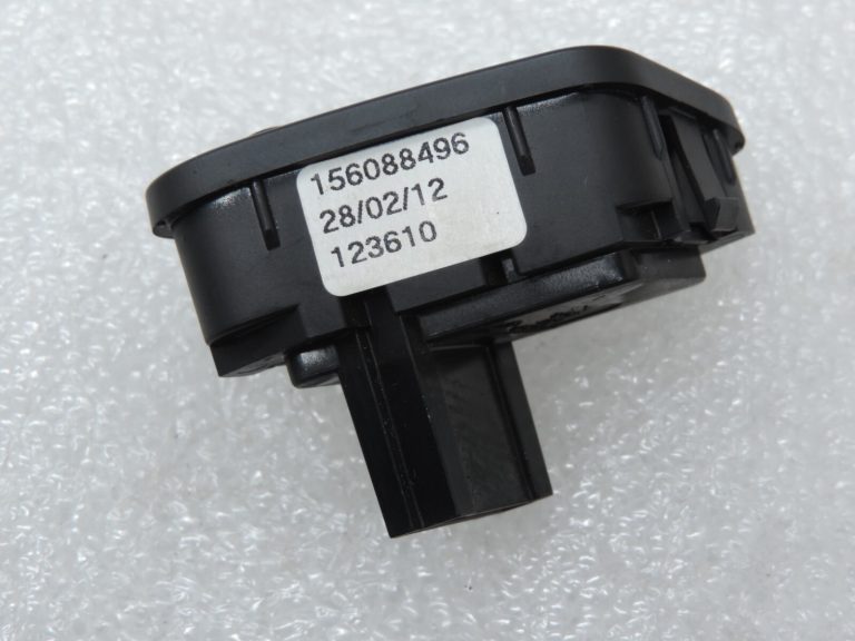 Oriģinālais Alfa Romeo Giulietta 940 instrumentu paneļa slēdzis SET ESC 156091527