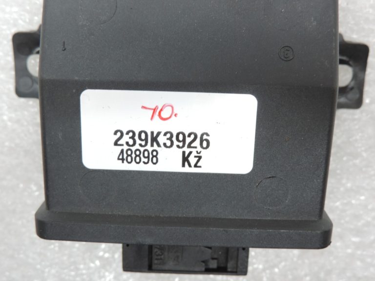 Oriģinālais Alfa Romeo Giulietta 940 priekšējo lukturu vadības bloks 50509829