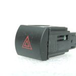 Oriģinālais Alfa Romeo Giulietta 940 avārijas signalizācijas slēdzis 156128942 156093736