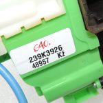 Oriģinālā Alfa Romeo Giulietta 940 aizmugurējā labā durvju slēdzene 71754427 71775808