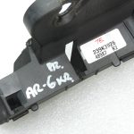 Oriģinālais Alfa Romeo Giulietta 940 priekšējā luktura kreisais kronšteins 77365491 46635757