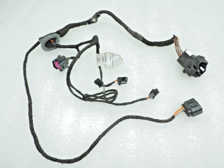 Oriģināla Alfa Romeo Giulietta 940 Durvju elektroinstalācijas instalācija aizmugurējā kreisā pusē 50509743 50522988