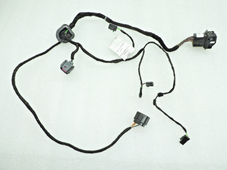 Oriģināla Alfa Romeo Giulietta 940 Durvju elektroinstalācijas instalācija aizmugurējā labajā pusē 50509746 50522980