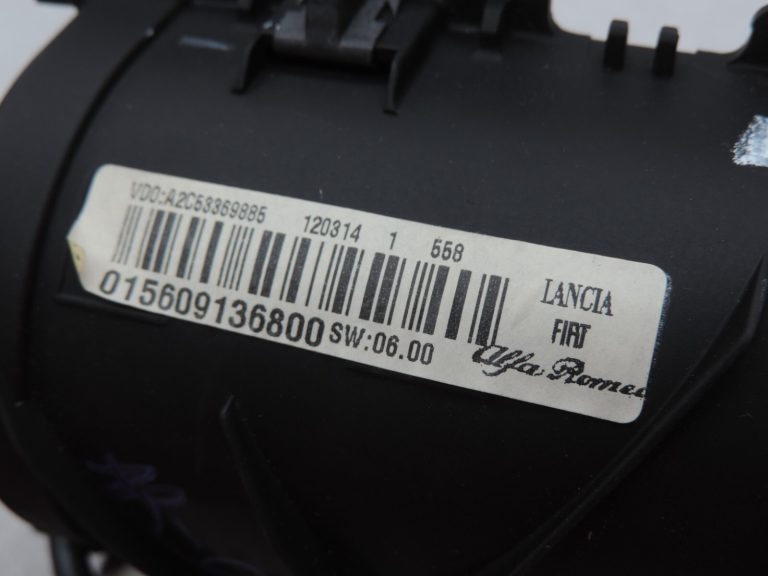 Oriģinālais Alfa Romeo Giulietta 940 navigācijas sistēmas displejs 156091368