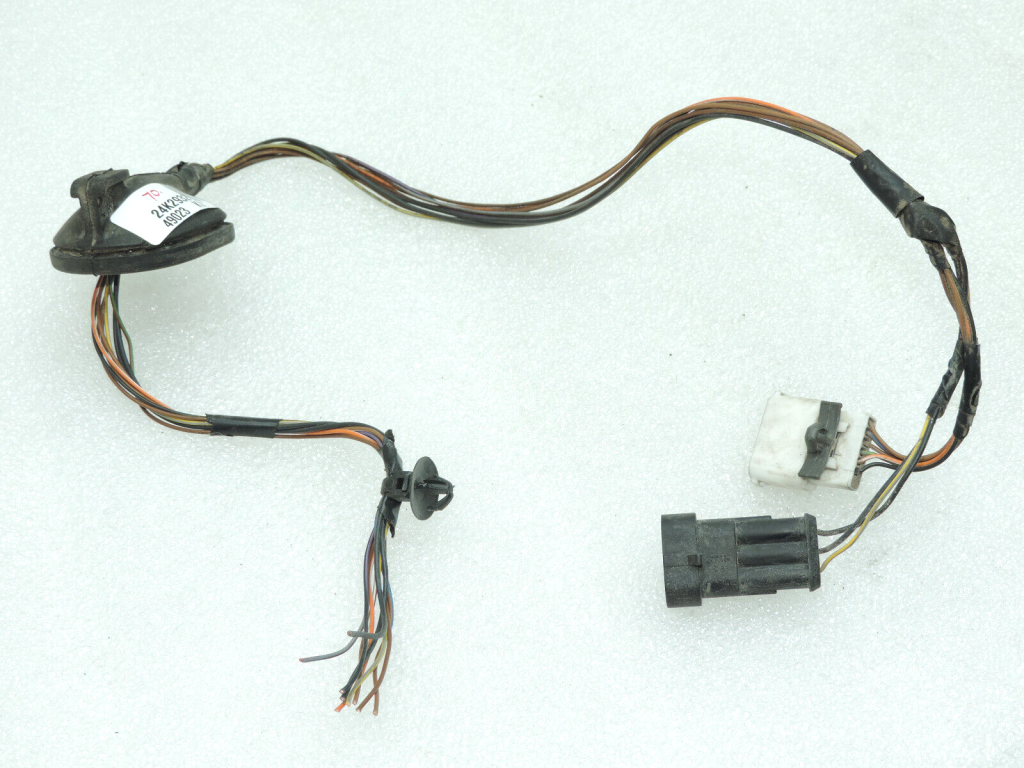 Genuine Alfa Giulietta 940 rear parking sensors wiring harness repair plug