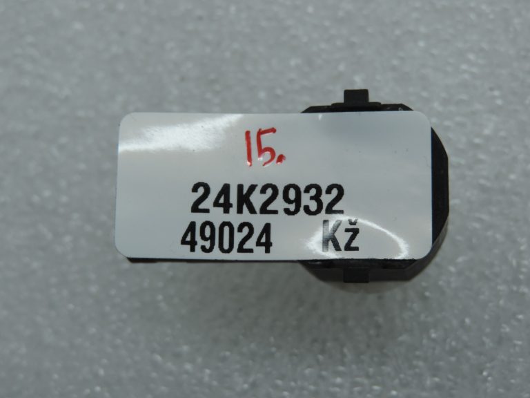 Oriģinālais Alfa Giulietta 940 aizmugurējā bampera stāvvietas sensors (Bianco Ghiaccio)