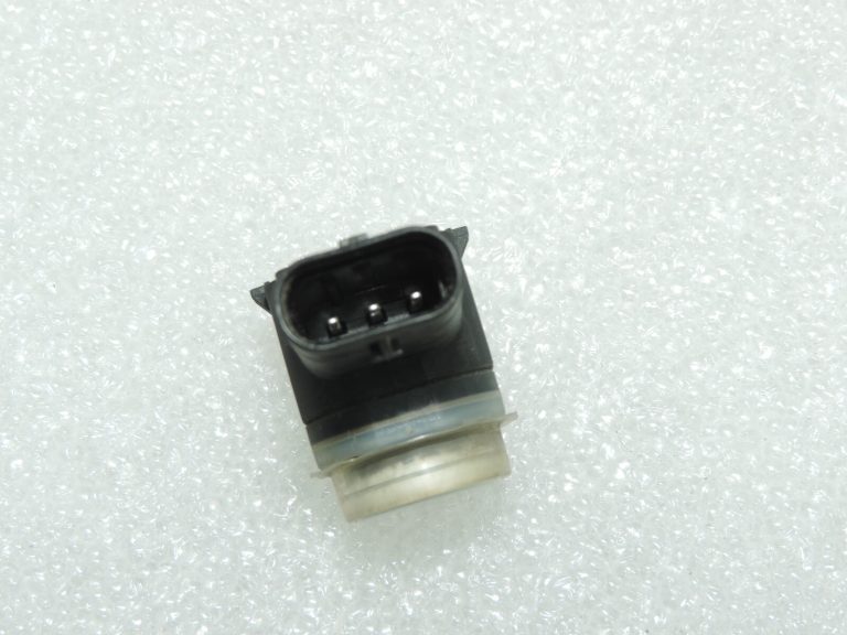 Oriģinālais Alfa Giulietta 940 aizmugurējā bampera stāvvietas sensors (Bianco Ghiaccio)