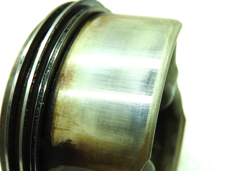 AUDI BAT 4.2L benzīna 5-8 cilindru virzuļa 079107065P 079107065AK