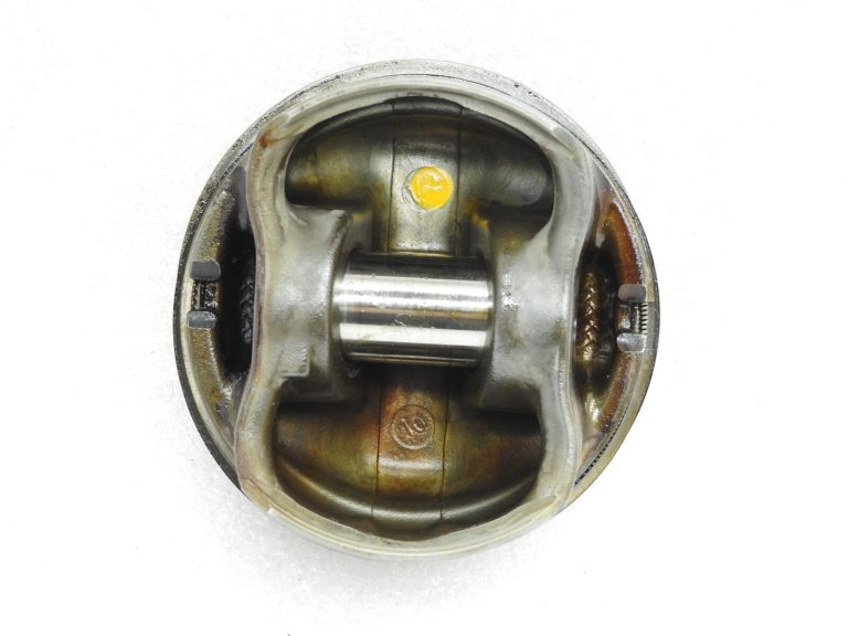 AUDI BAT 4.2L benzīna 5-8 cilindru virzuļa 079107065P 079107065AK