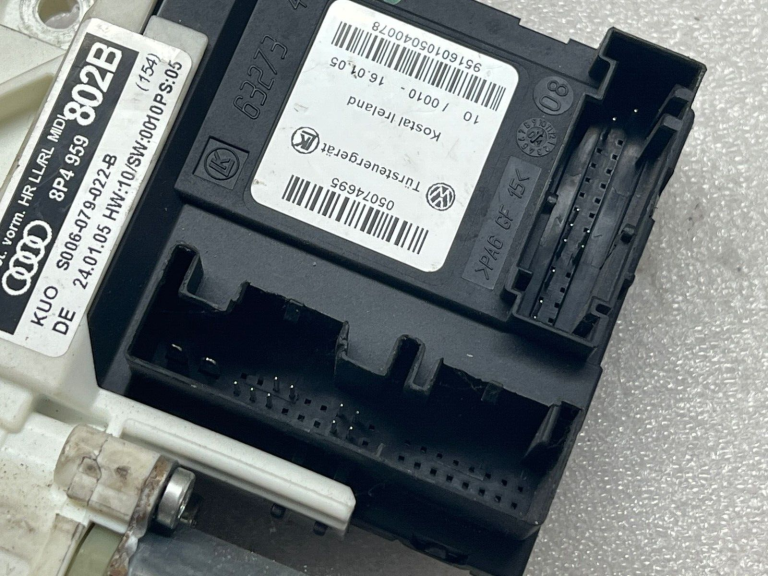 Audi A3 logu regulatora motora durvju vadības bloks aizmugurējais labais 8p4959802D 8P4839462B