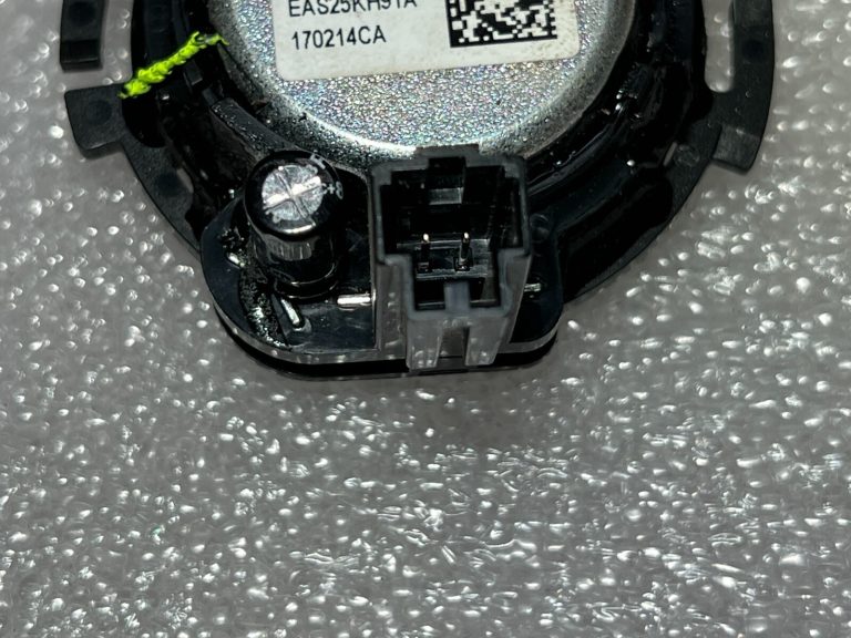 Audi A6 C7 Aizmugures kreisā skaļruņa augstfrekvences skaļrunis 4G1035399