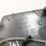 Oriģinālais BMW 5. sērijas F10 Pre-LCI priekšējā bampera vilkšanas vāciņš tumši zils 7200717