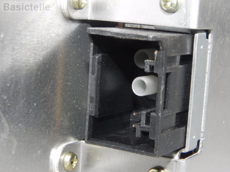 BMW 5 sērijas E60 E61 CD mainītāja vadības bloks CD mainītājs 6938975
