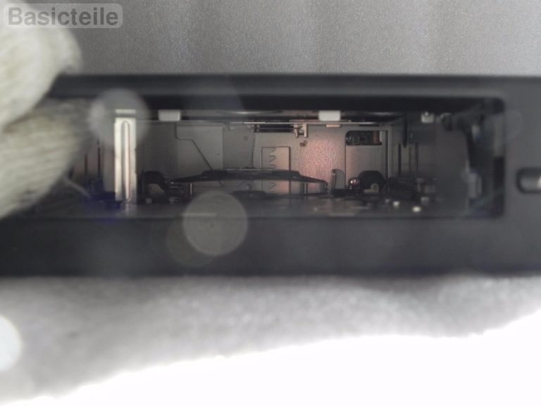 BMW 5 sērijas E60 E61 CD mainītāja vadības bloks CD mainītājs 6938975