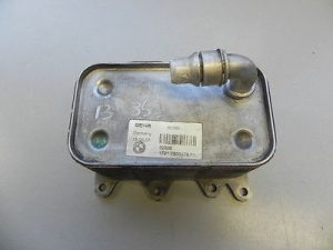 BMW E60 E61 E63 E63 E64 E65 E65 E66 E84 X3 5. sērijas 6. sērijas 7. sērijas transmisijas eļļas dzesētājs Eļļas dzesētājs