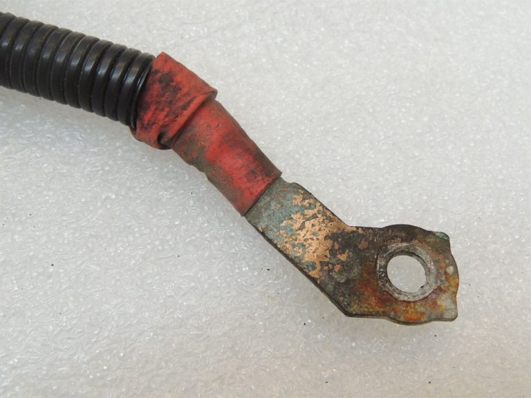 BMW E38 E39 M51 M52 M52 M57 M67 AKB akumulatora kabelis plus pole 12421744987