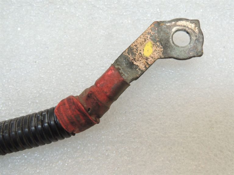 BMW E38 E39 M51 M52 M52 M57 M67 AKB akumulatora kabelis plus pole 12421744987