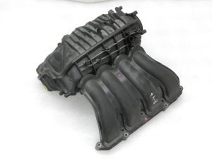 BMW 1. sērija E87 116i 118i 3. sērija E90 318i N43 Ieplūdes kolektors Ieplūdes kolektors 11617561389