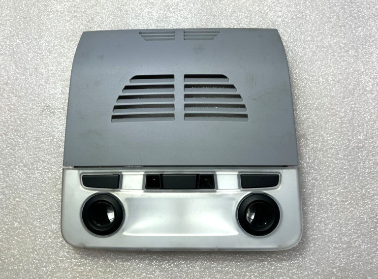BMW E87 Interjera apgaismojums Aizmugurējais salona apgaismojums 6951258