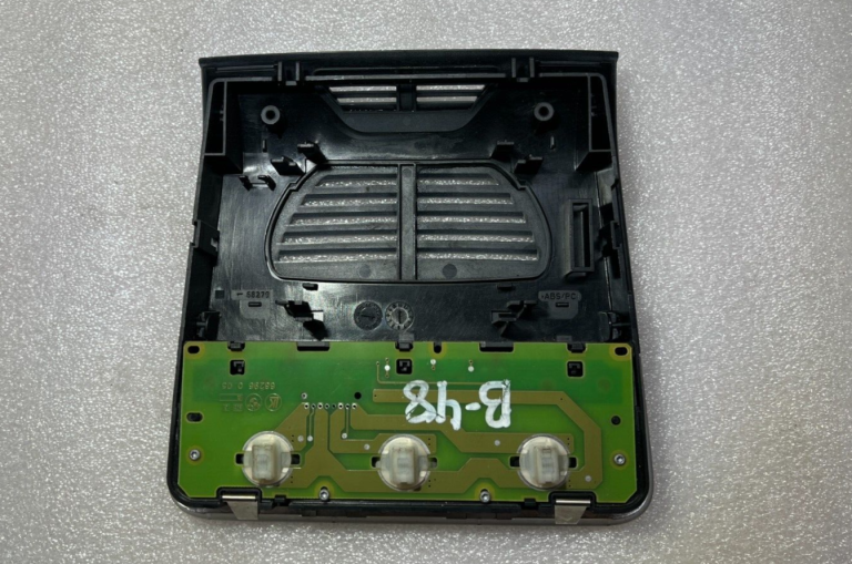 BMW E87 Interjera apgaismojums Aizmugurējais salona apgaismojums 6951258