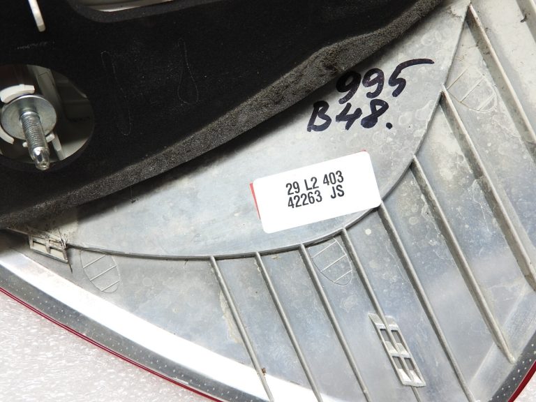 Oriģinālais BMW 1. sērijas E87 aizmugurējais kreisais lukturis pirms faceliftēšanas 63216924501