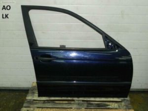 BMW 3. sērijas E46 priekšējās labās sēdekļa pasažieru durvis 317 Orient blue