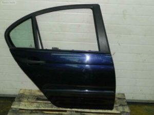 BMW 3. sērijas E46 Sedans Aizmugurējā labā durvju krāsa 317/5 Orient Blue Aizmugurējā labā durvju kārba