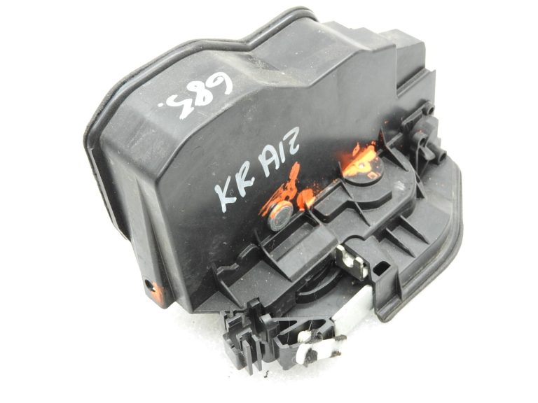 Oriģinālā aizmugurējo kreiso durvju slēdzene BMW F20 F30 F31 F31 F34 F10 F11 E60 E61