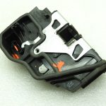 Oriģinālā aizmugurējo kreiso durvju slēdzene BMW F20 F30 F31 F31 F34 F10 F11 E60 E61